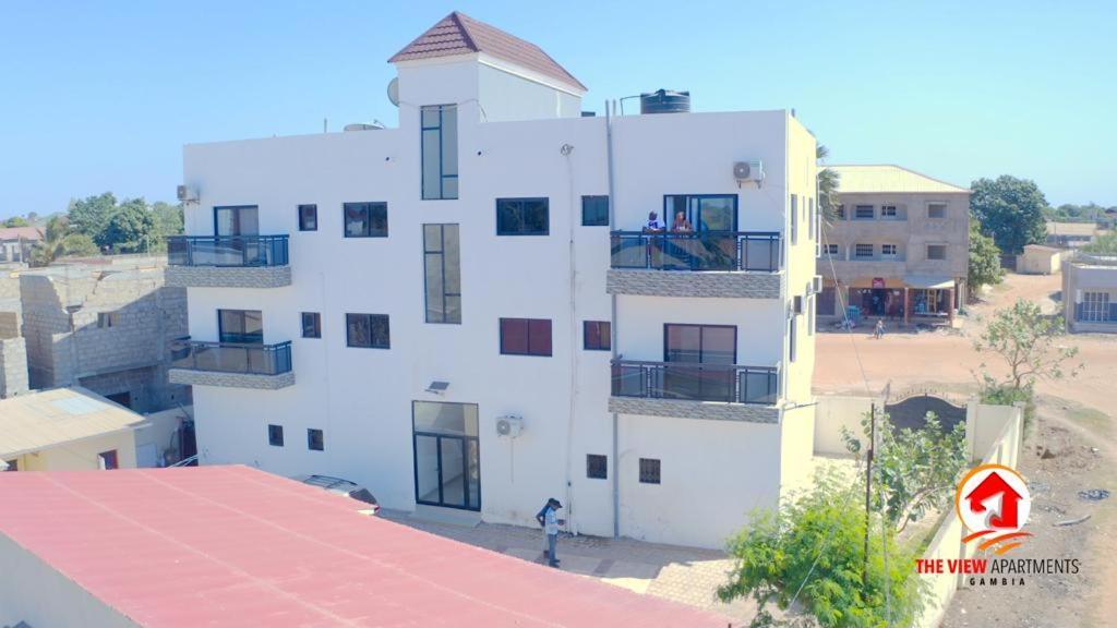 The View Apartments Brusubi Esterno foto