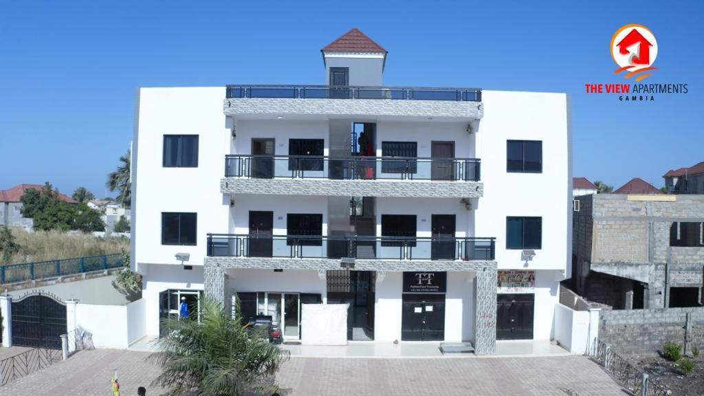The View Apartments Brusubi Esterno foto