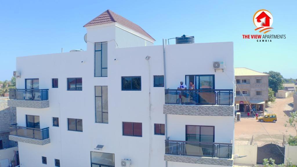 The View Apartments Brusubi Esterno foto